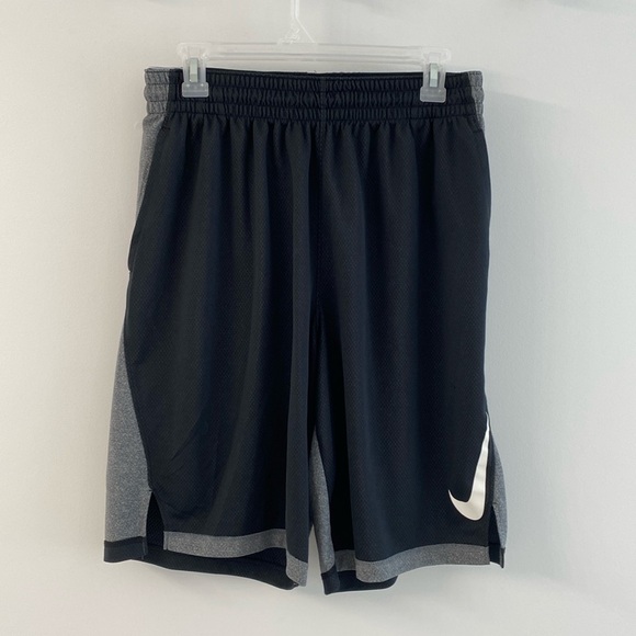 Nike dri-fit men’s athletic shorts - size medium - Picture 1 of 7